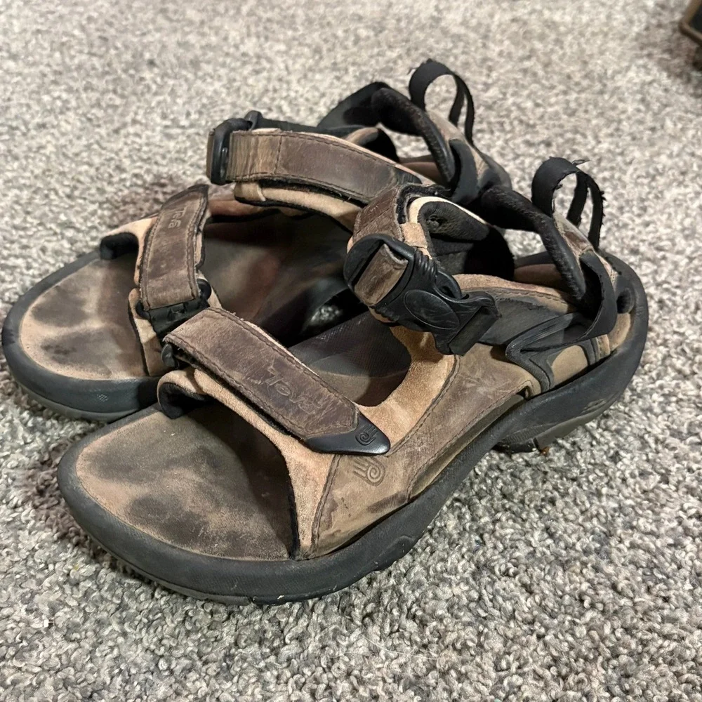 Teva S/N 6942 Women's Adjustable Strap Outdoor‎ Hiking Sandals Size 6 Brown